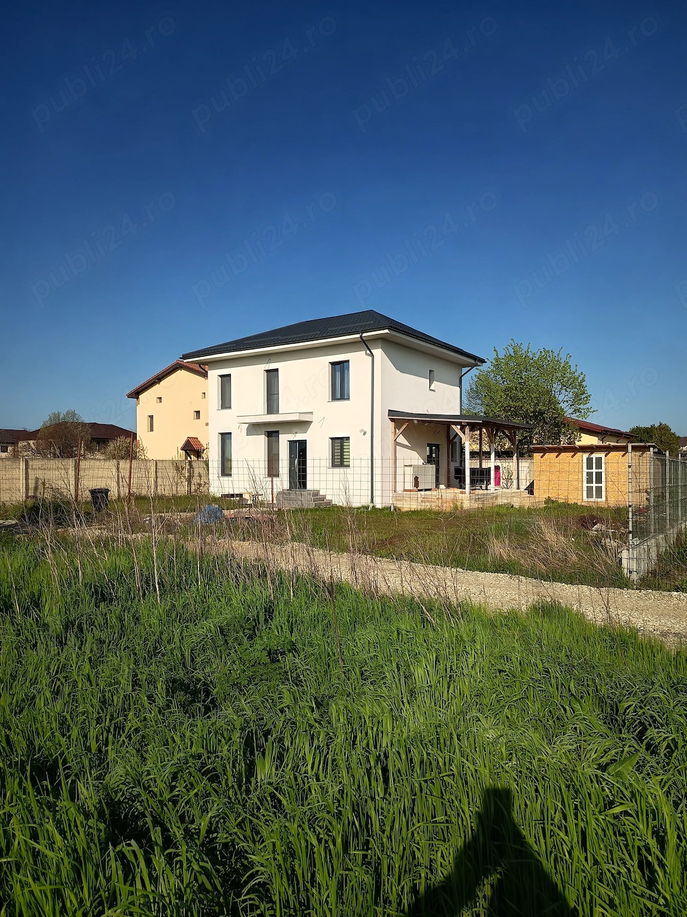 Vând casa p+1+pod 600 mp curte 2balc 3cam Mihailesti langa Bucuresti