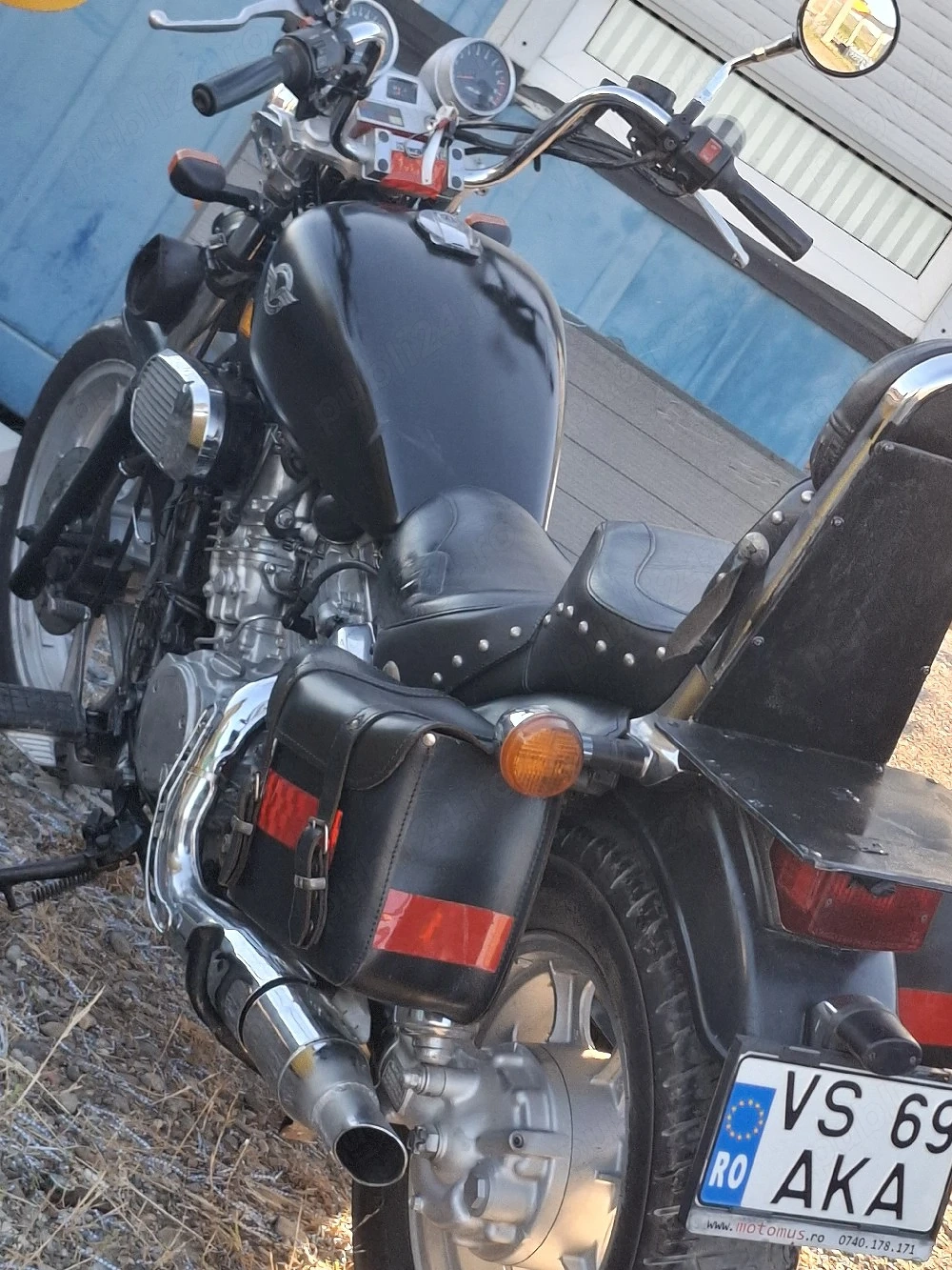 vînd moto kawasaki vn 750cc