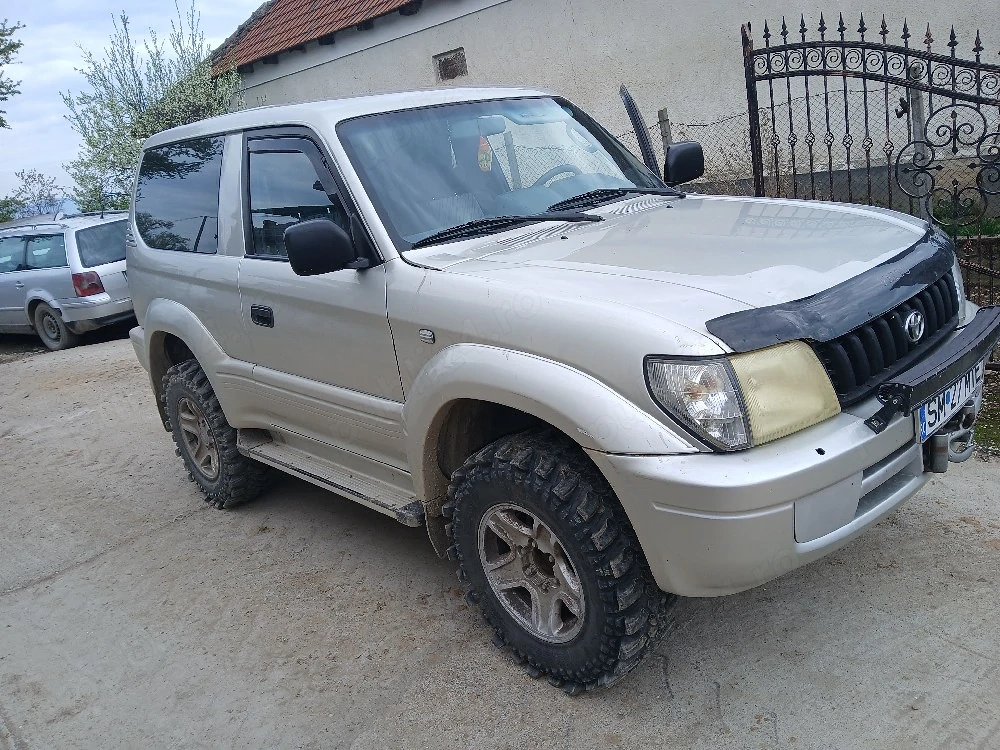 toyota land cruiser j90