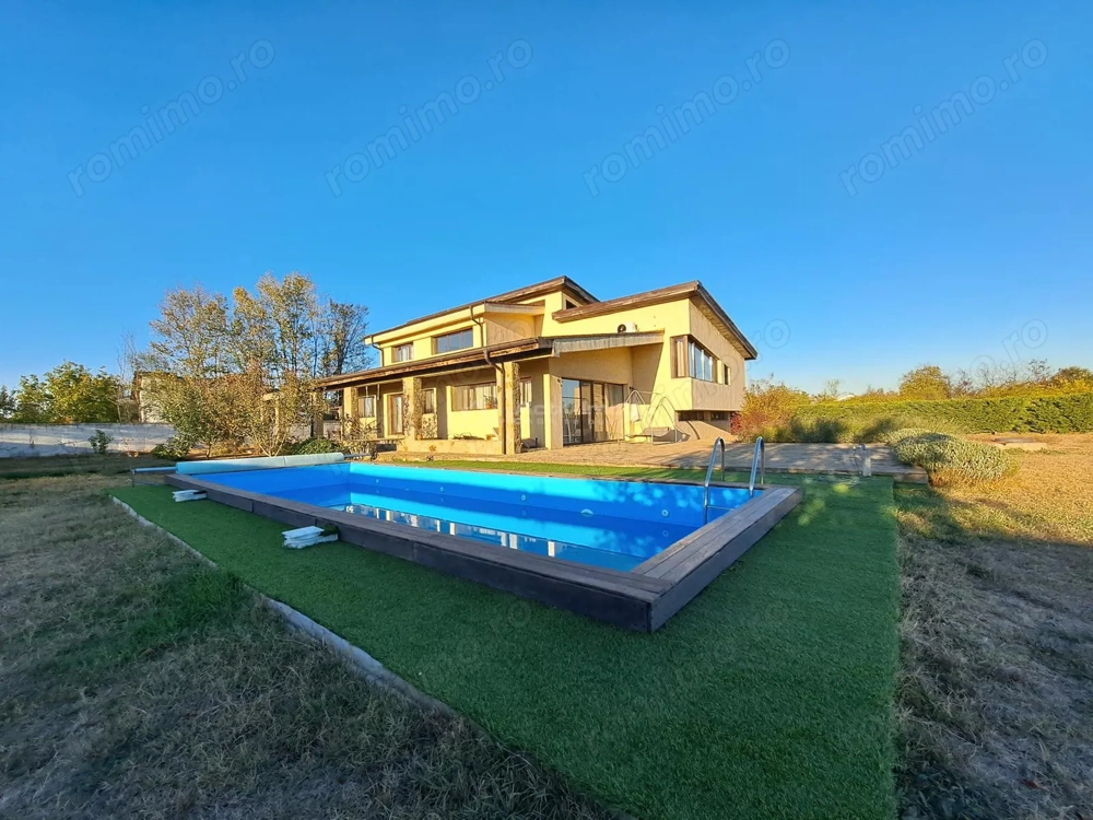 Casa cu piscina - Buftea - 8 camere - 4 bai - 620mp - 2500mp teren