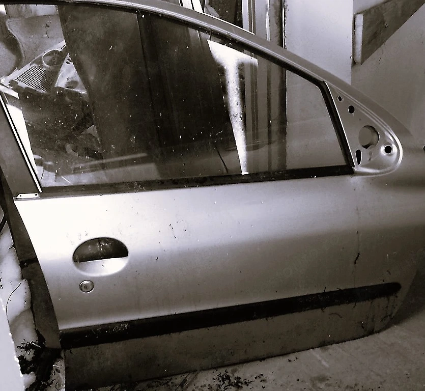 Usa portiera de Peugeot 206 din 1998-2012