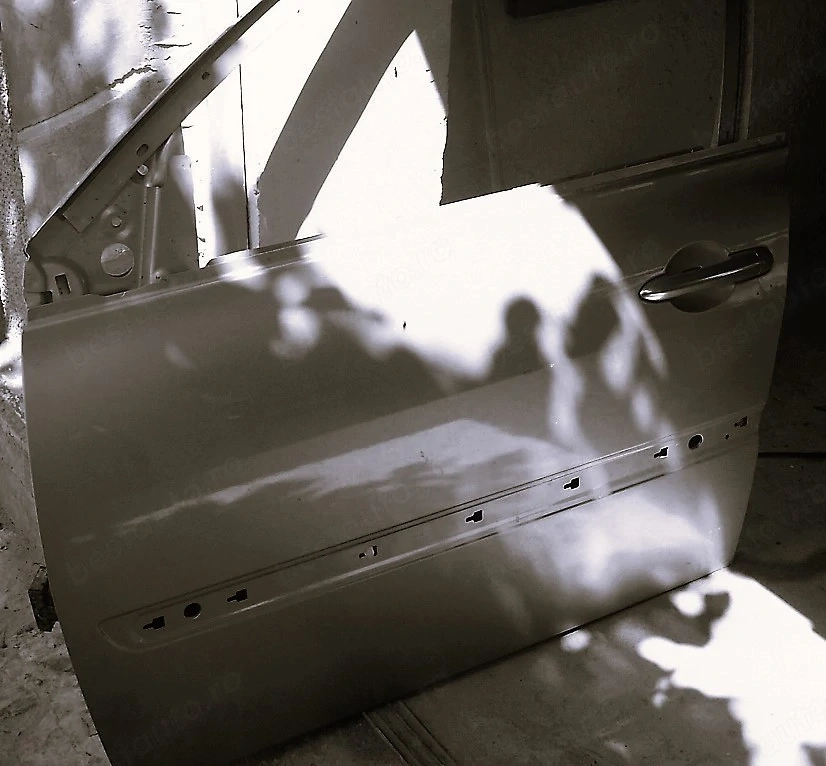 Usa portiera bej-auriu Megane 2 fab. 2002-2008