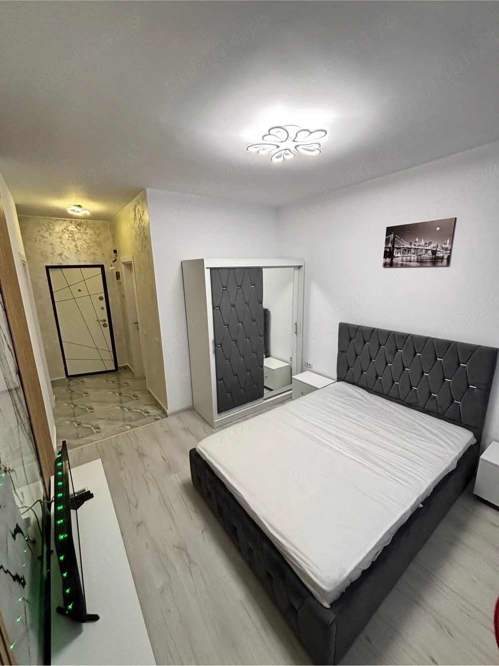 Inchiriez garsoniera militari residence 