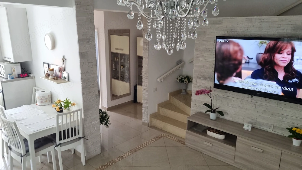 Vând casa zona deosebita