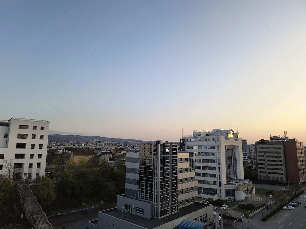 Proprietar, închiriez 2 camere DECOMANDATE, Dorobanților 109 + Parcare