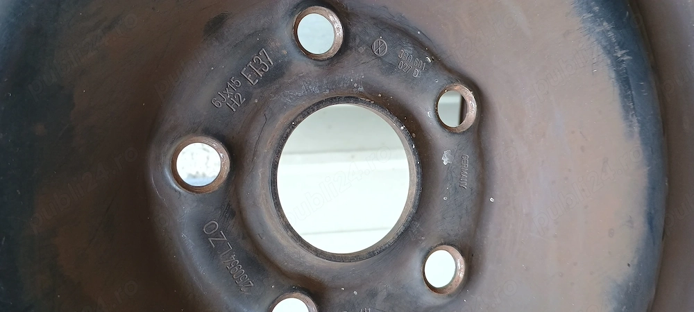 Vând jante de oțel pe R15