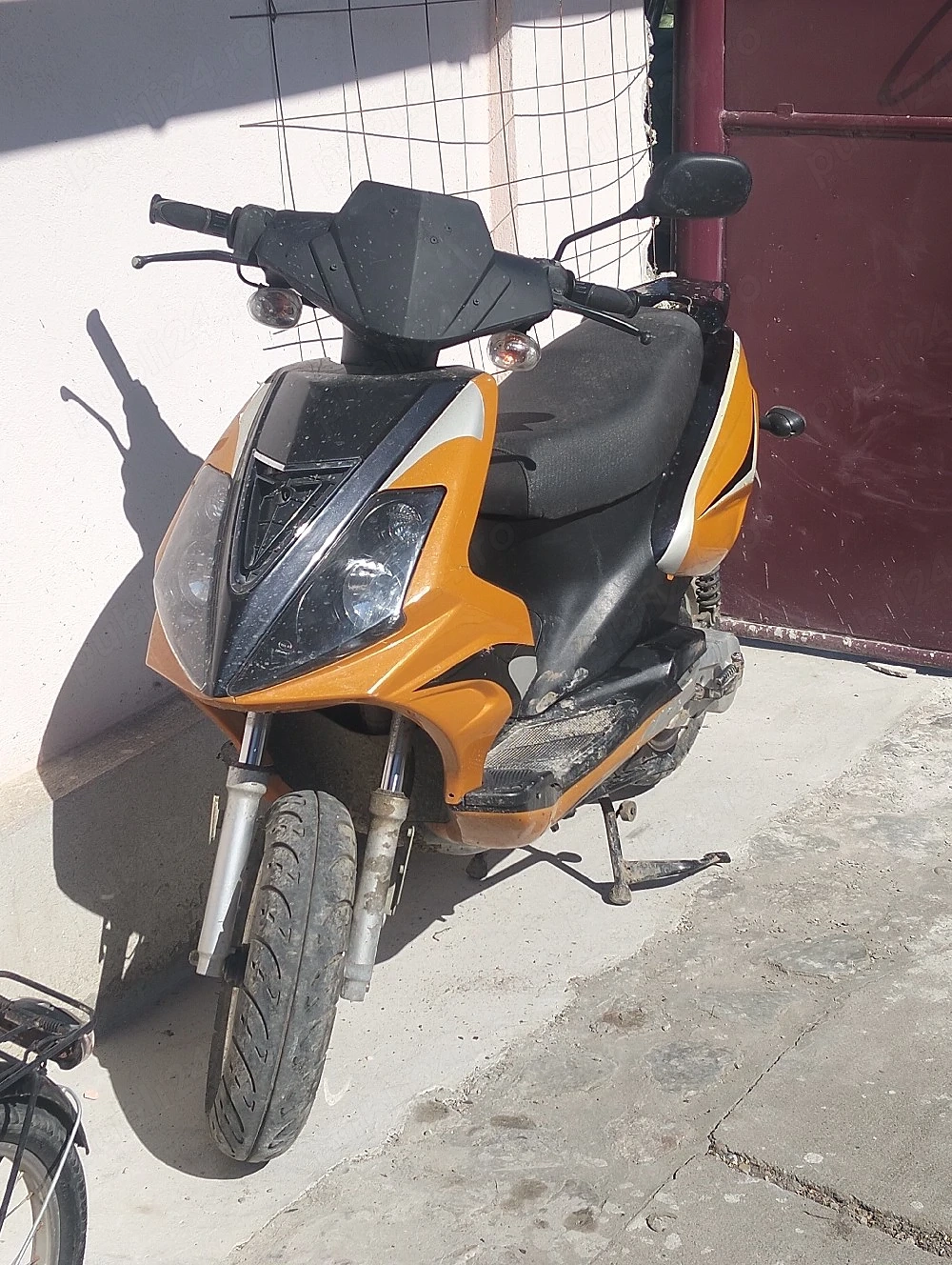 vand sau schimb cu diverse 