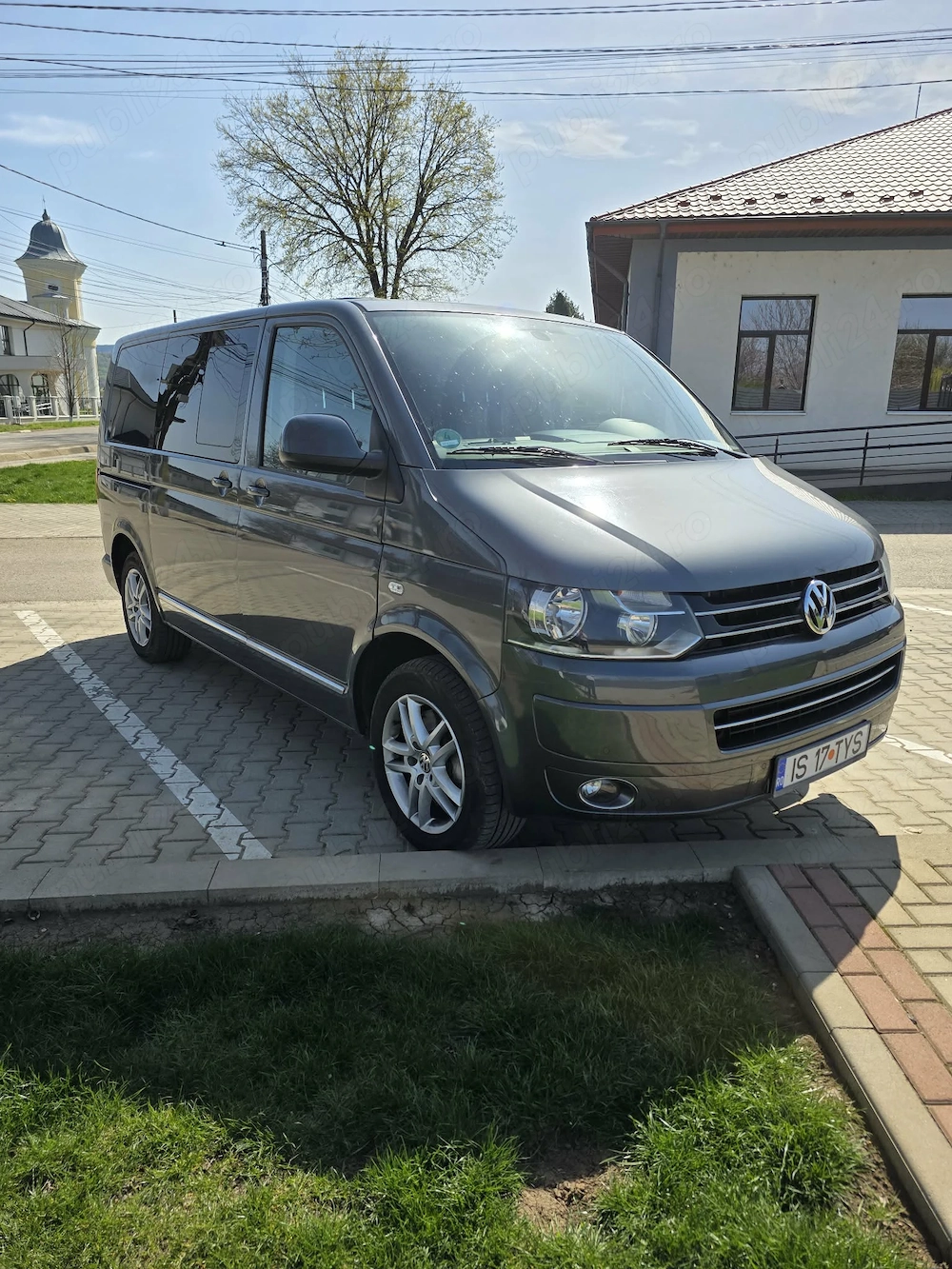 VW T5 Multivan 2.0 TDI 180 CP DSG Highline 2012