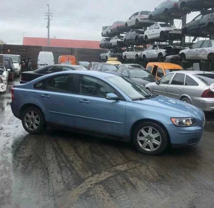 Dezmembrez Volvo S40 2.0d 136cp 2005