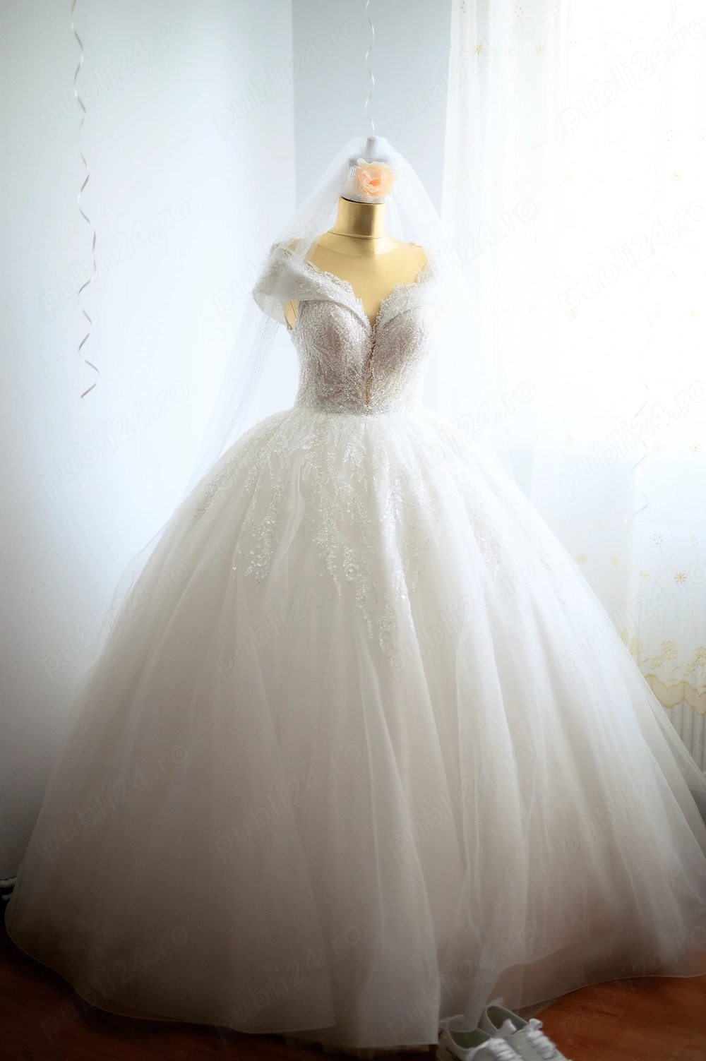 Vand Rochie de mireasa.! 