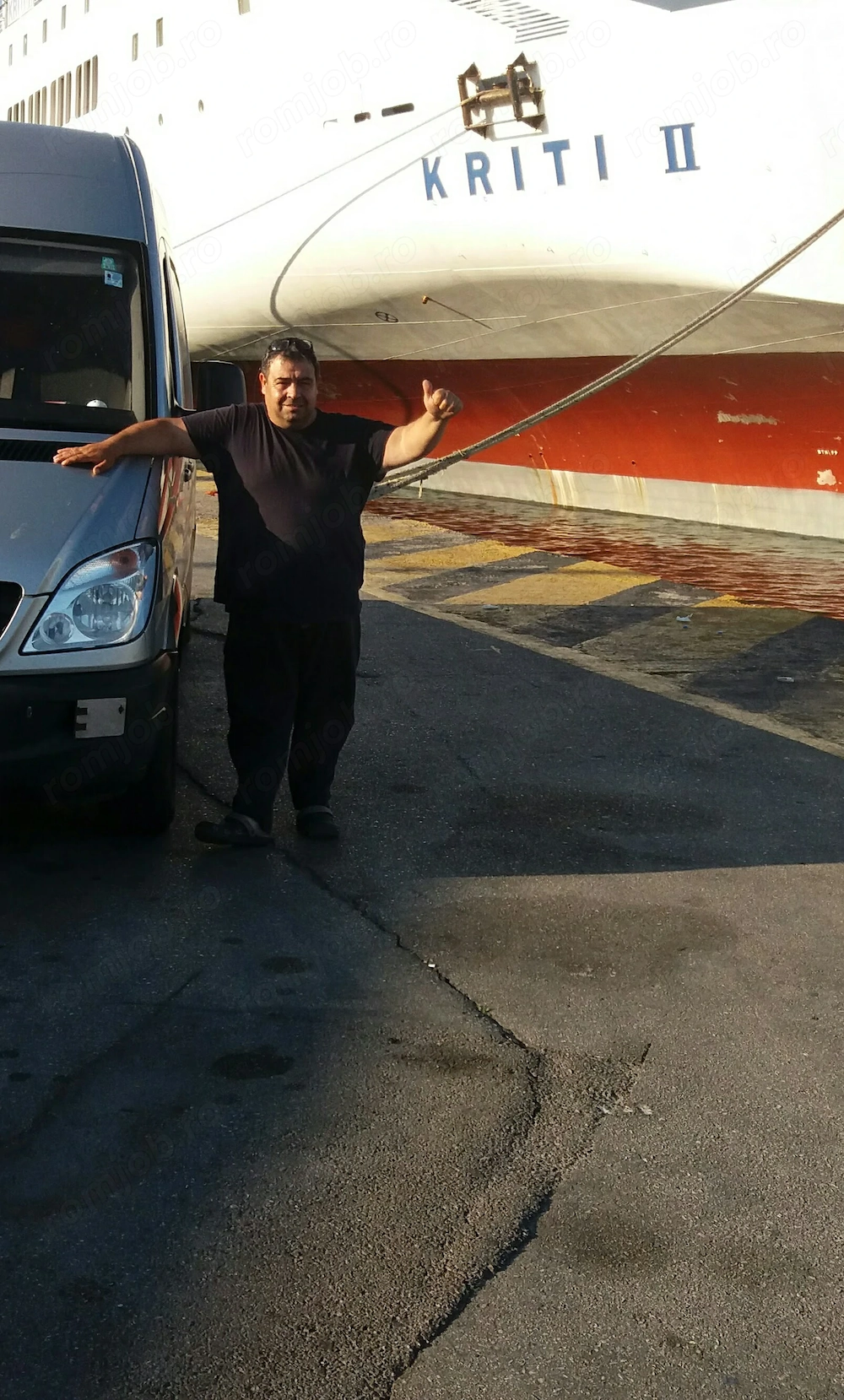 Caut angajare in țară cu relocare...