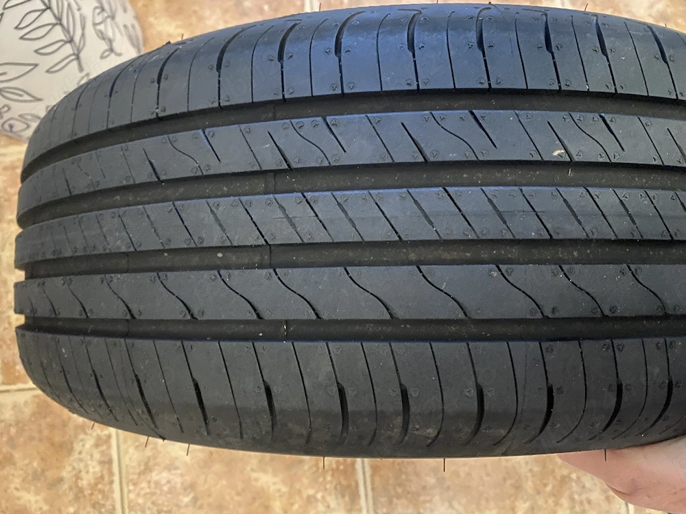 Anvelope Vara Goodyear Efficientgrip Performance 2 215/55R17 98W 
