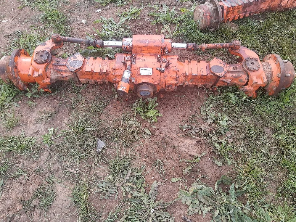 vând punte față-spate complet(adică și marșul) pentru încărcăroare frontale tip Manitou 