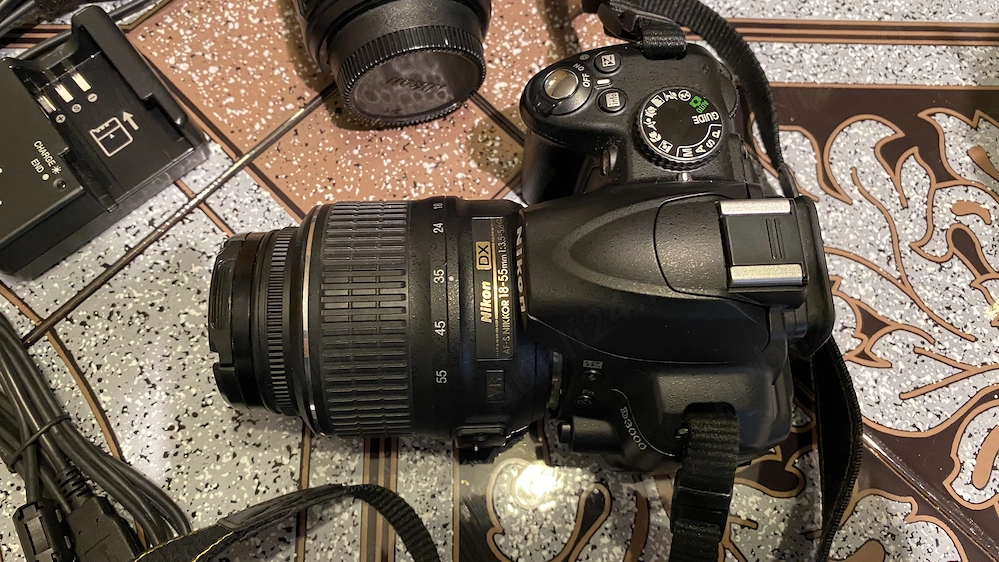 Nikon D3000