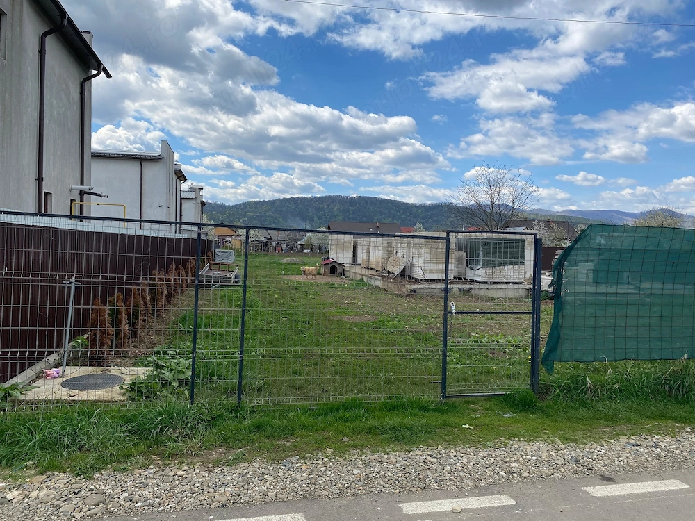 Teren intravilan de vânzare   Dumbrava Roșie, 1536 mp