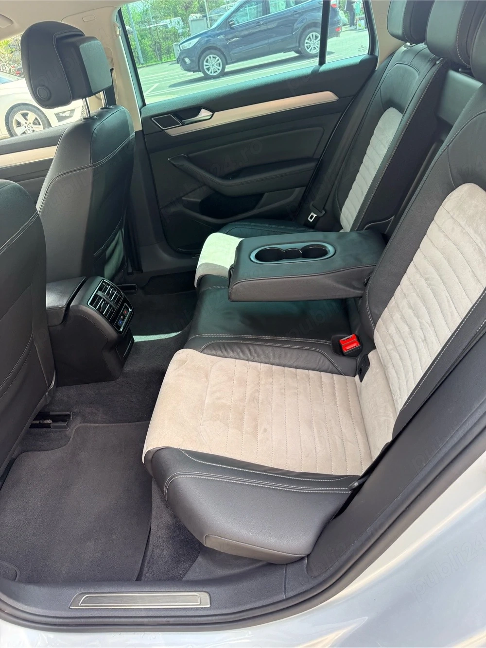 Volkswagen Passat 190CP Masaj Kamera Webasto Highline 