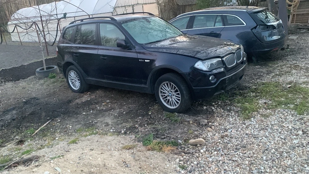 dezmembrez bmw x3 