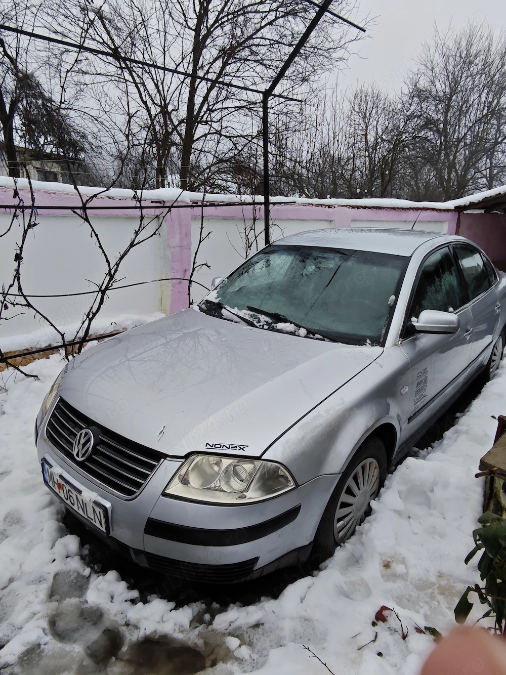Mașina de vânzare passat b5 2003 