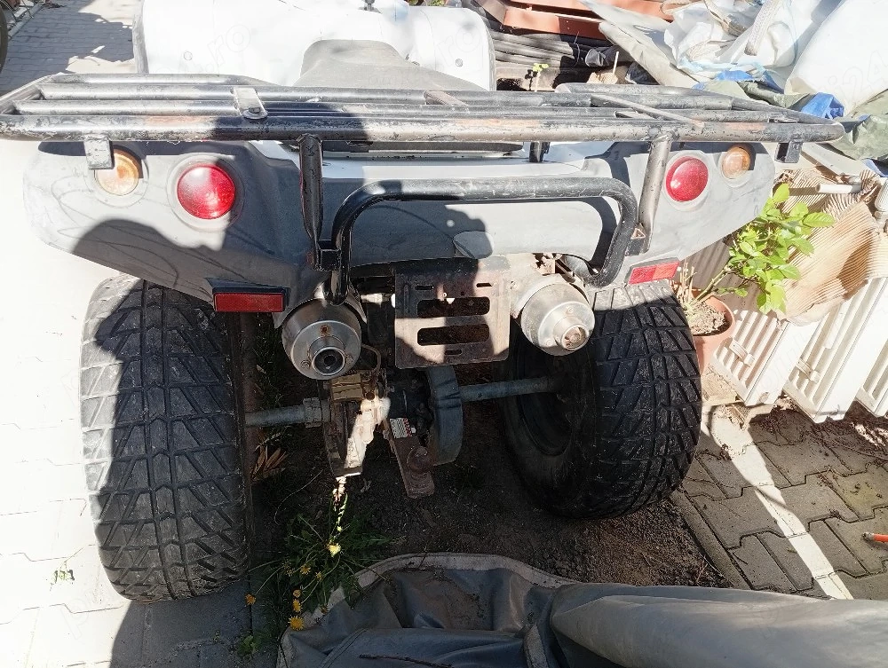 vând ATV tgb 325 2010 adus din Germania 