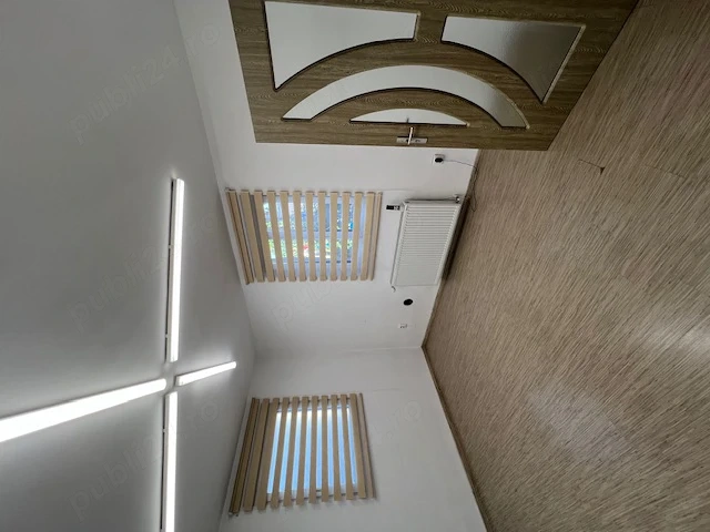 Spatiu comercial salon cosmetica birou zona semicentrala