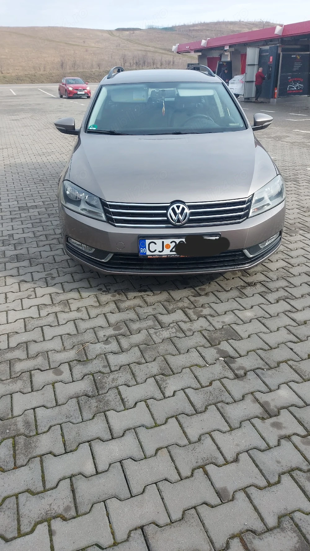 vând Volkswagen passat 