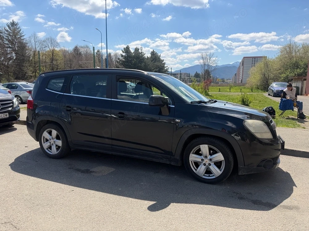 chevrolet orlando 7 locuri 