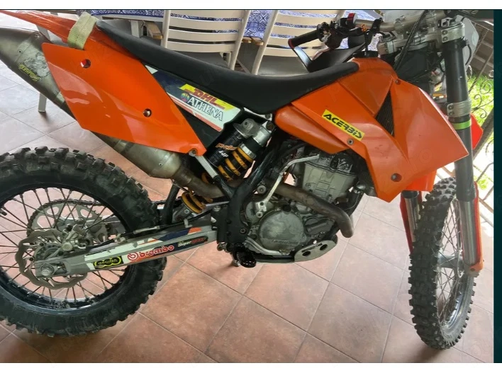  KTM 250 EXC enduro si o remorca moto