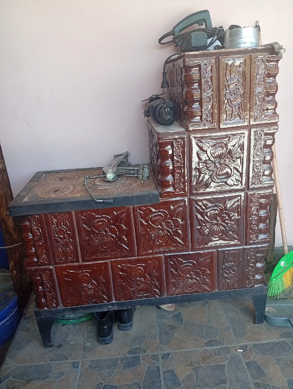 vând sobă de teracota 