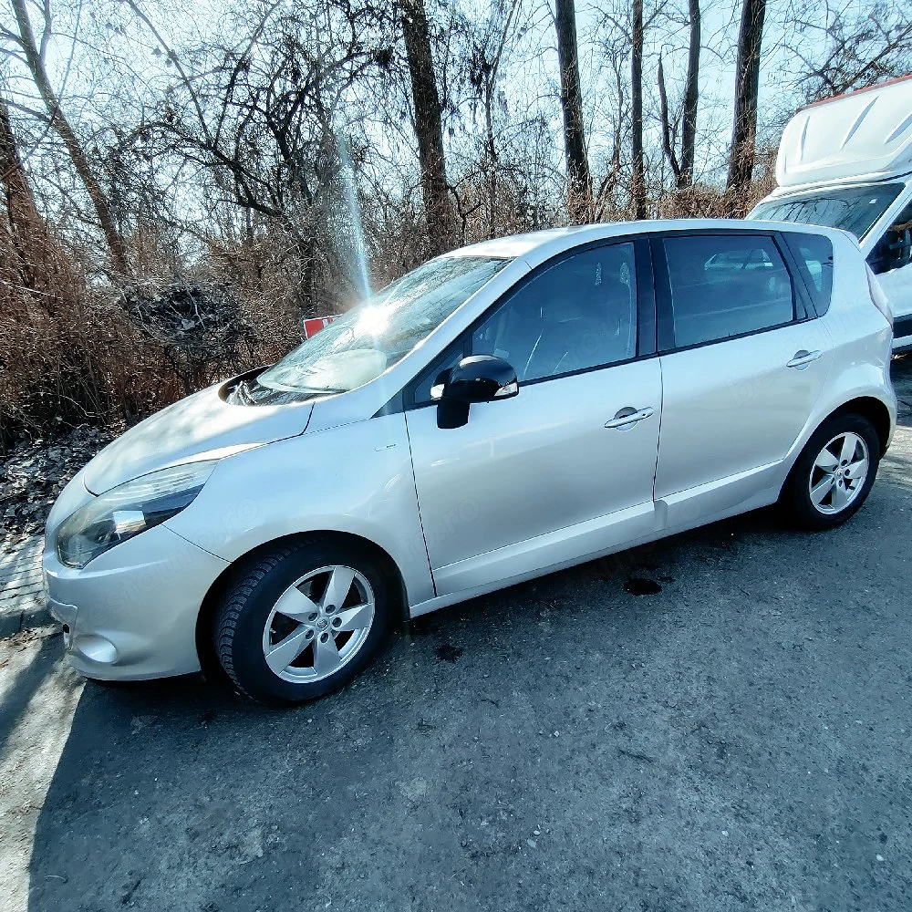 Vand Renault Scenic 3, 2011, 1.5 DCI, 110CP, euro 5, BOSE edition 