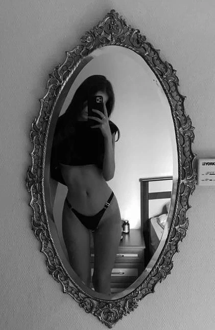 Mihaela nouă în oraș. Te aștept la mine , disponibilă party și deplasări 