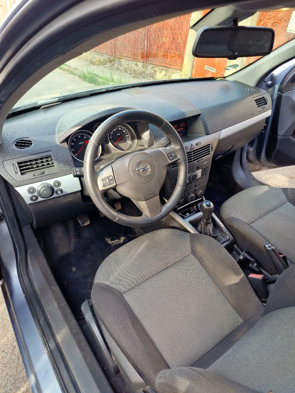 vand sau schimb și cu diverse opel astra H