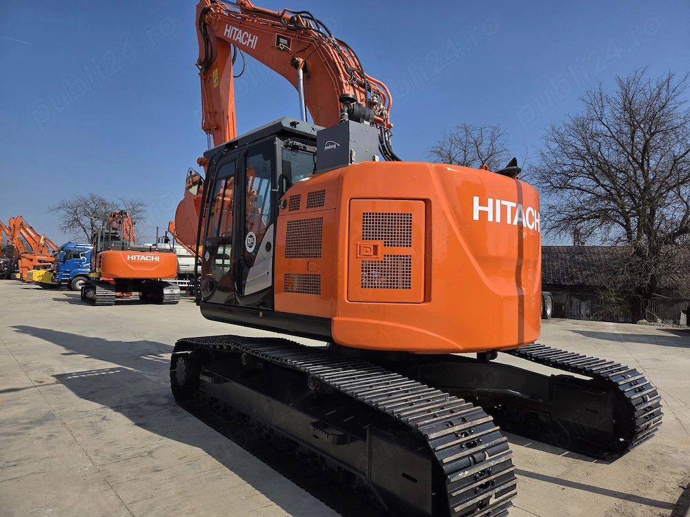 Excavator Mediu ZX 225 USLC Nou si SH oferte pe baza de vizionare