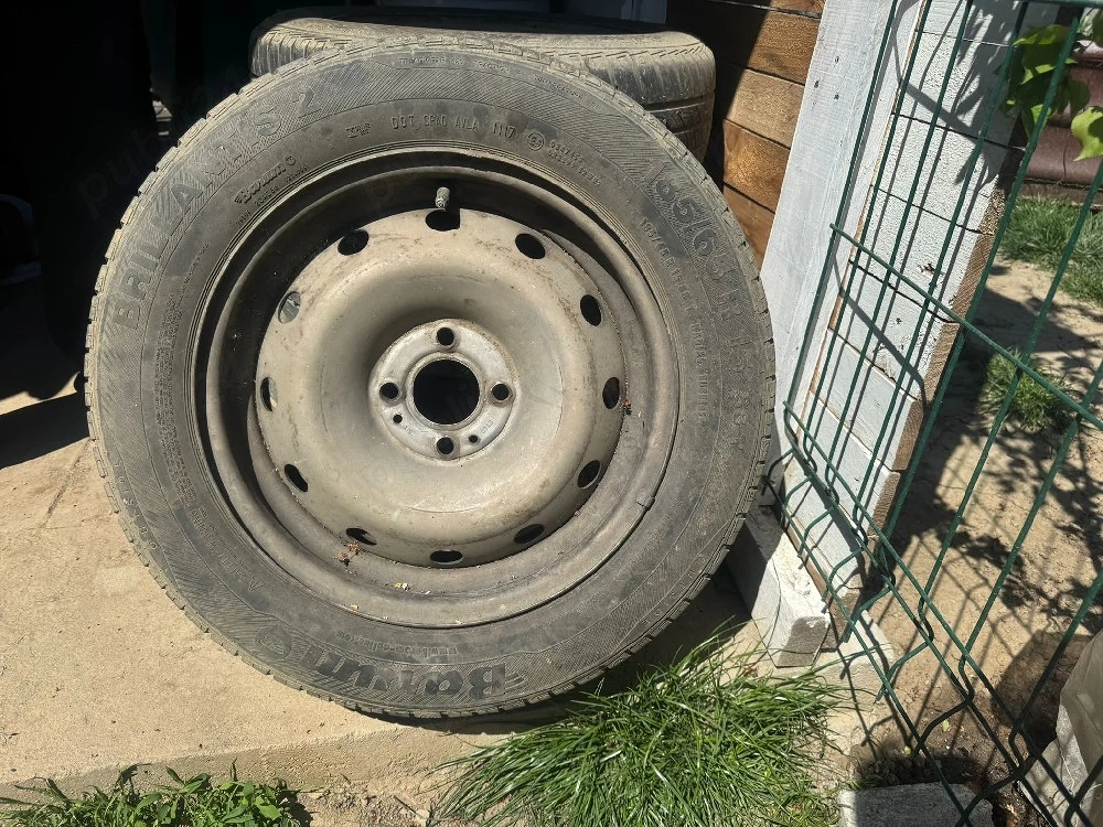 roți de mașină, jante cu cauciucuri