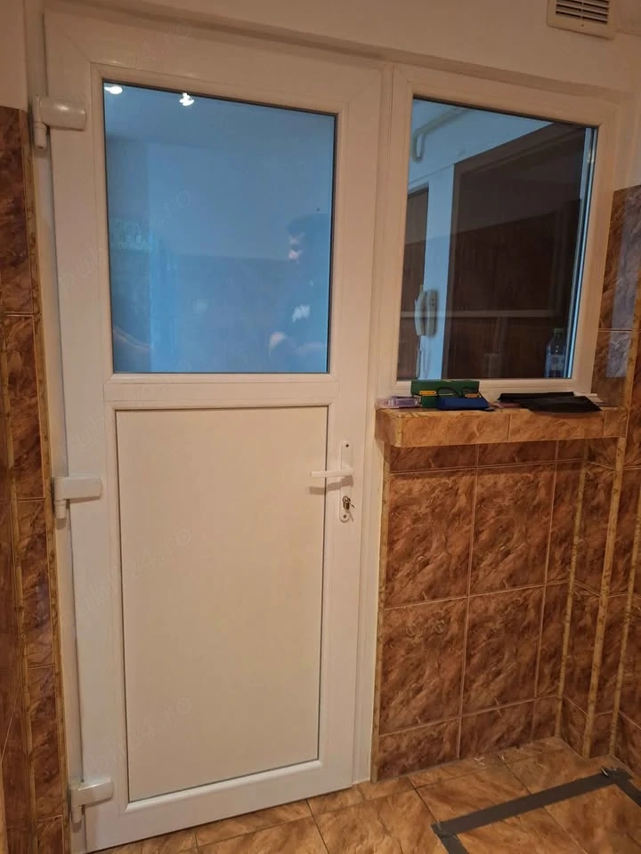 Ansamblu Ușă Termopan și Geam   Lățime 150 cm, Stare Foarte Bună