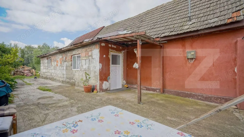 Casă de vânzare în Sânpetru – structură din lemn