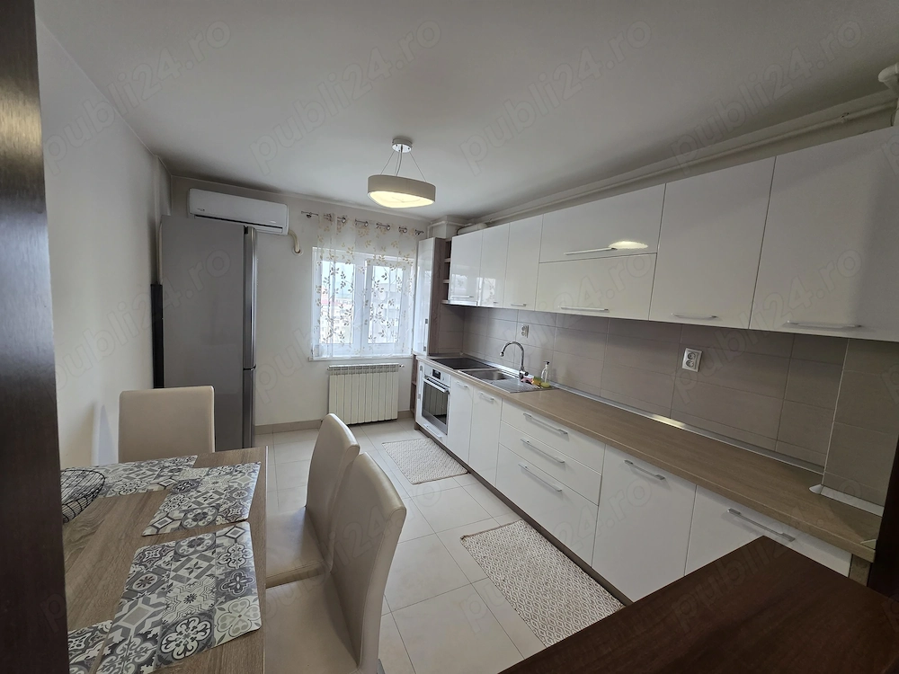 Inchiriez apartament 2 camere modern 