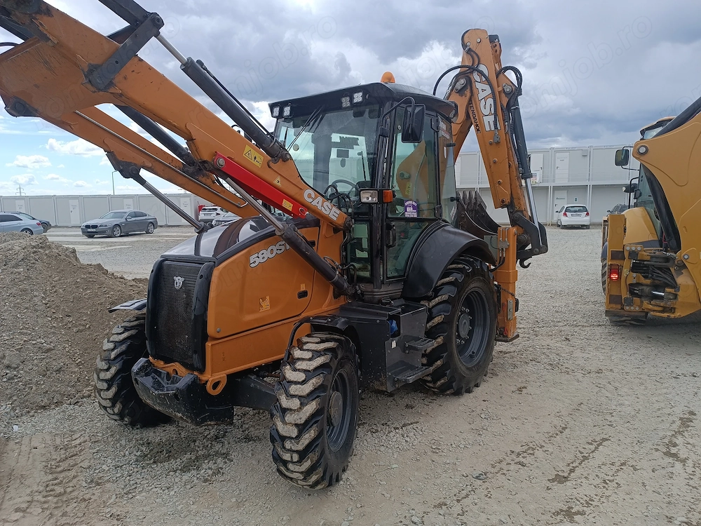 Angajez deservent buldoexcavator 