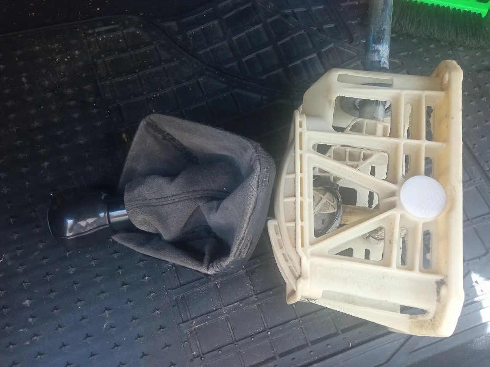 Vând maneta schimbător de viteze Opel Astra g 