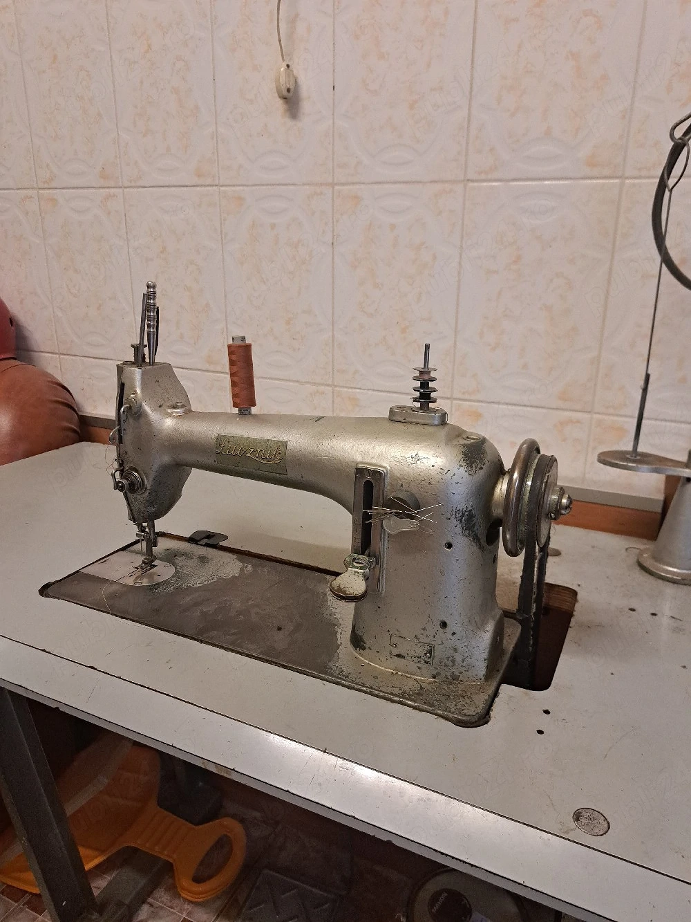 Triplok și mașină de cusut electrica 