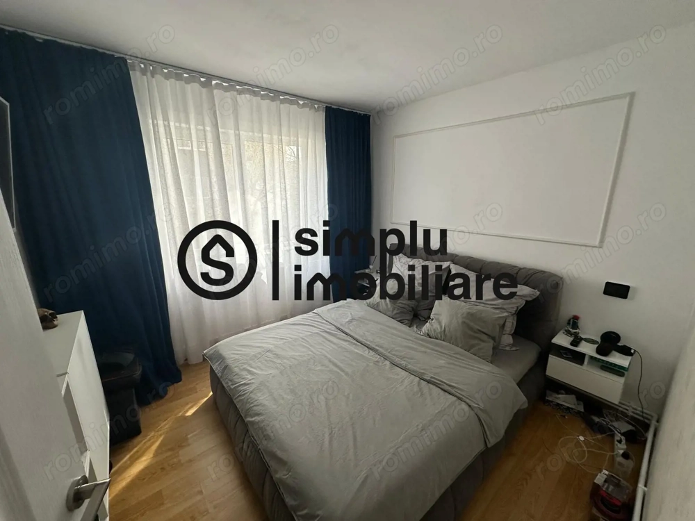 3 camere, etaj 2/4, centrala,  Rovine - 125 000 Euro