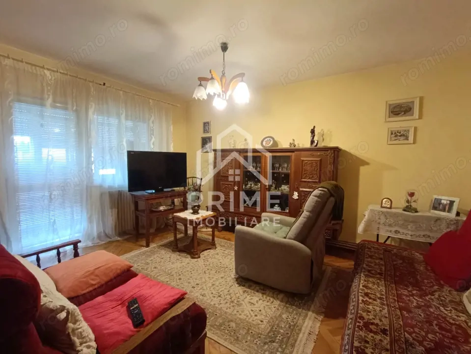 Apartament 4 camere, decomandat | 2 băi | Zonă liniștită Blaj