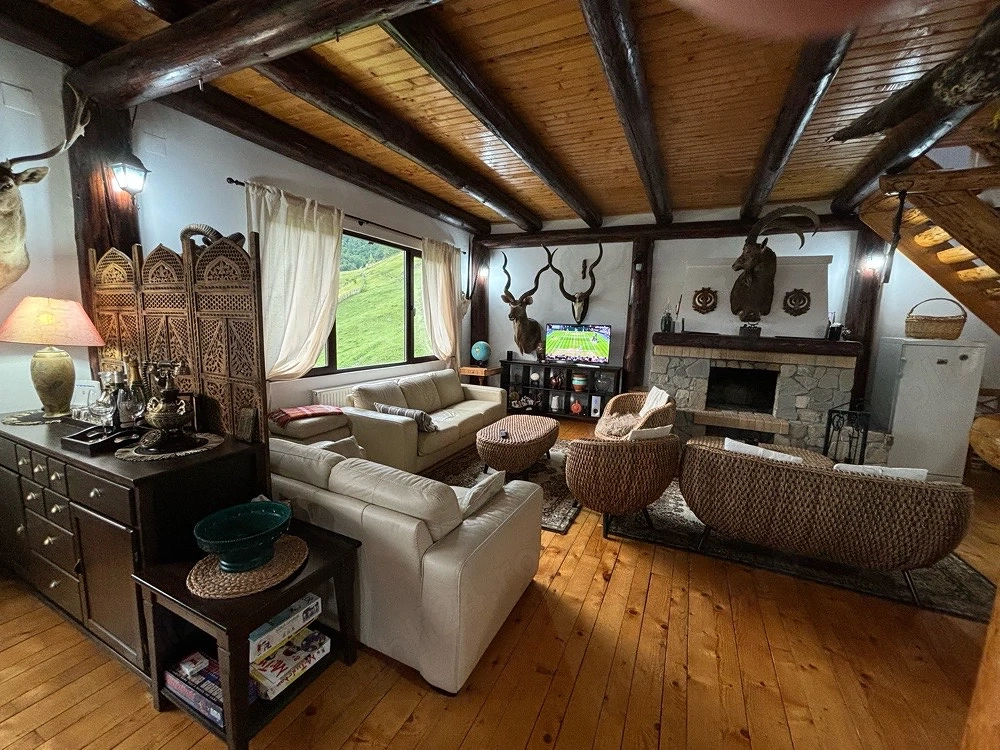    Cabană Dâmbovicioara | Piatra Craiului  325.000  