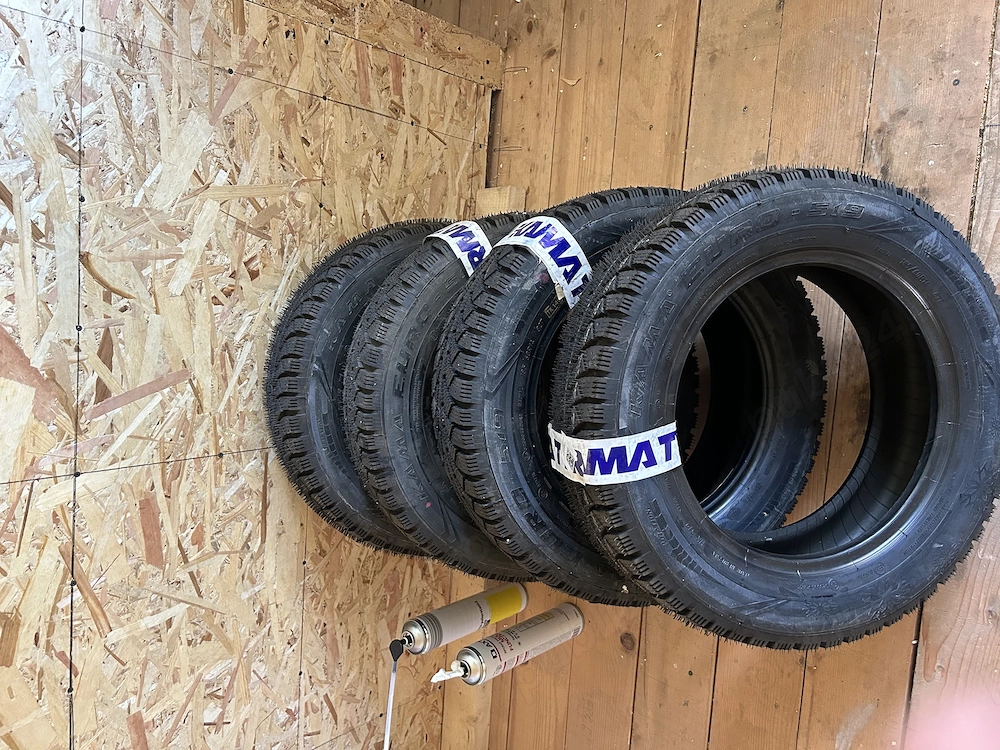 set anvelope de iarnă NOI