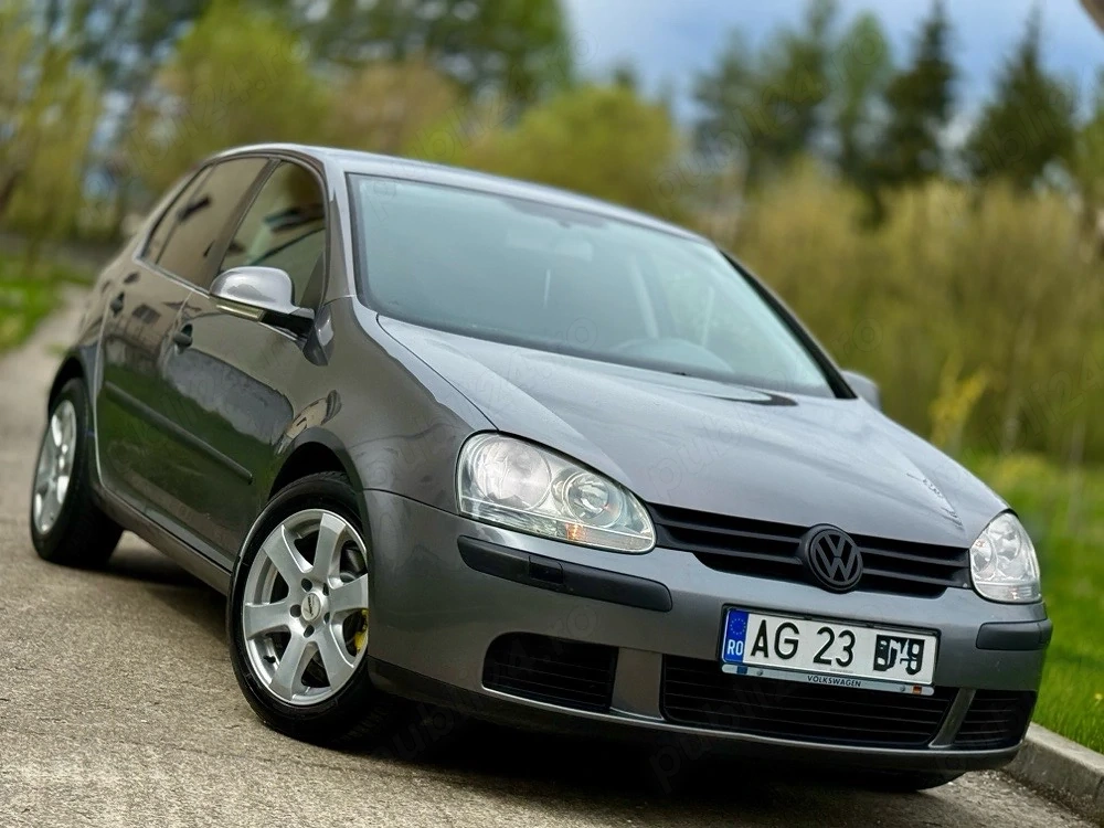 Vand Golf V 5 1.6 mpi benzina 