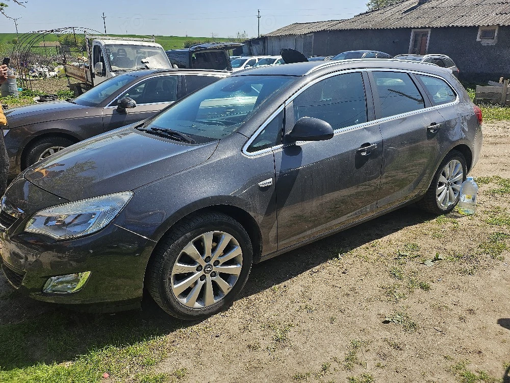 opel astra j break