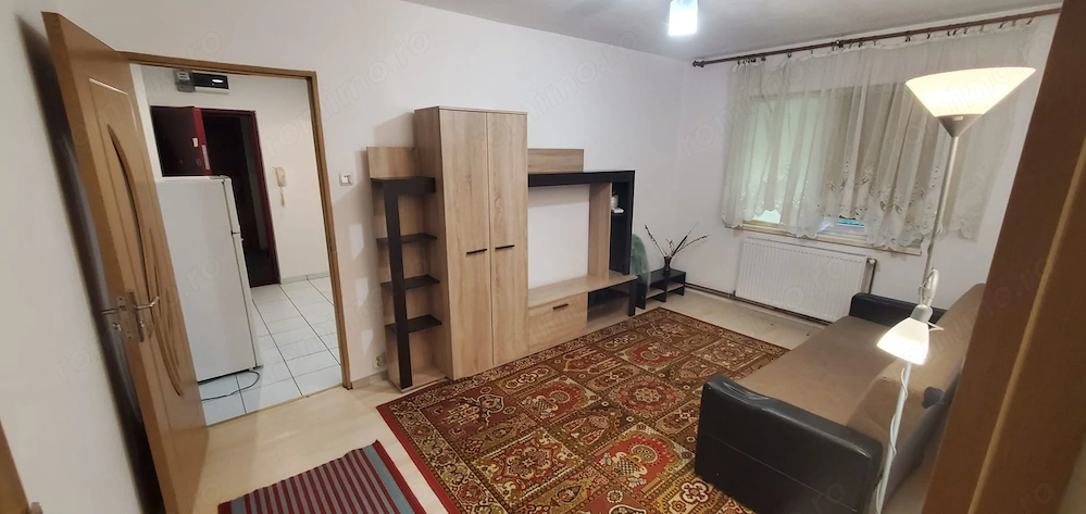 Pozitie excelenta - langa Piata Dacia. Centrala termica proprie. Pret avantajos.