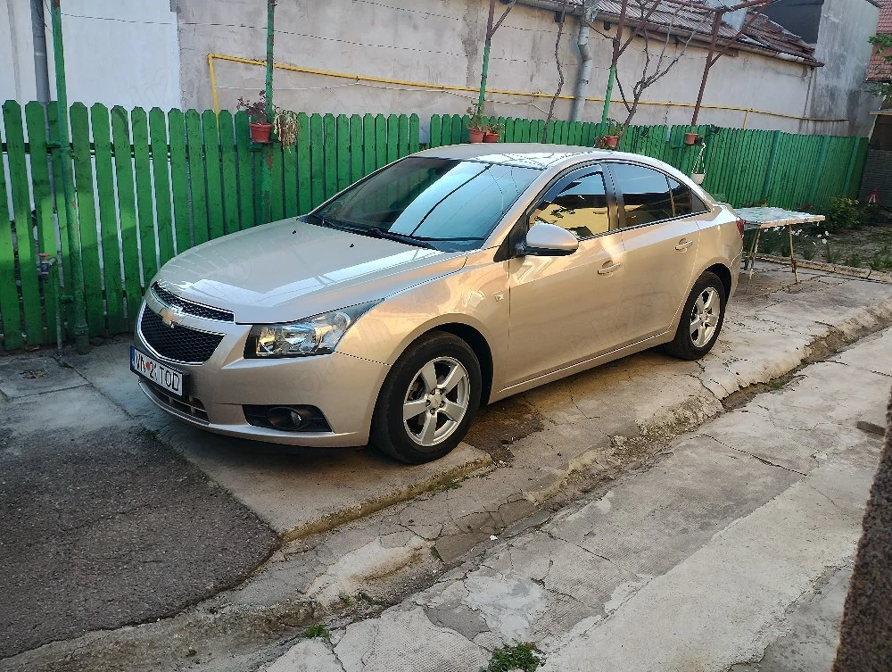 Chevrolet Cruze 1.6 Benzina   GPL, manual, IMPECABILA