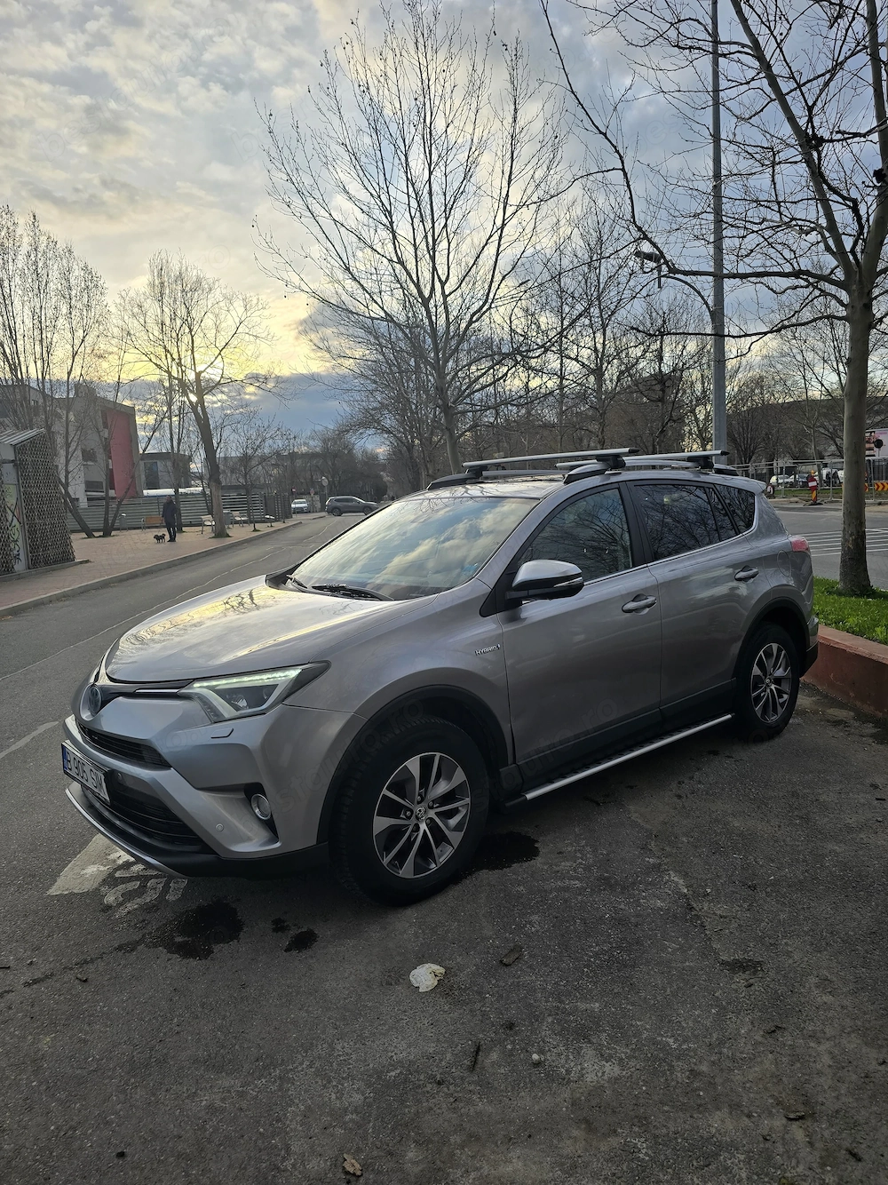 Toyota RAV4 Hybrid AWD Executive 2017 Fabricată în Japonia