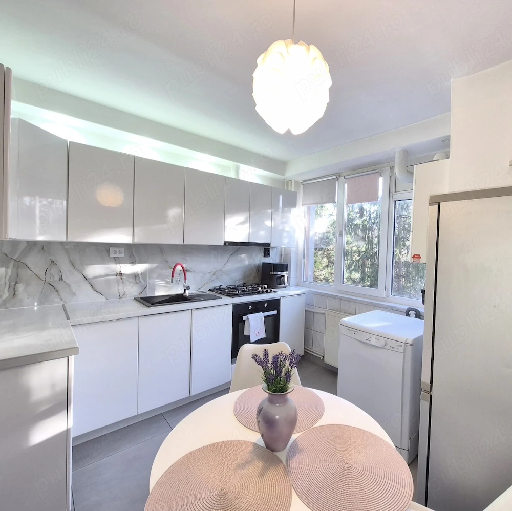 Proprietar vand apartament 2 camere Tudor  58mp
