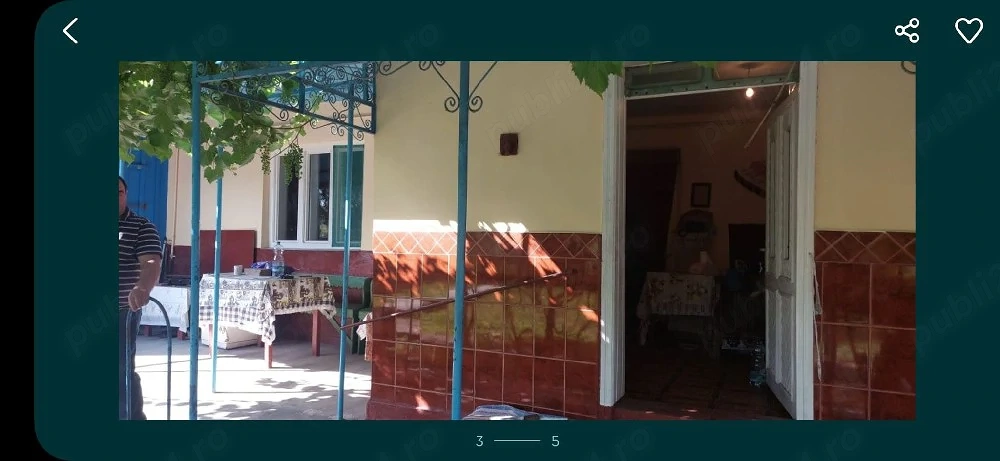 Vand casa comuna Valea Larga 